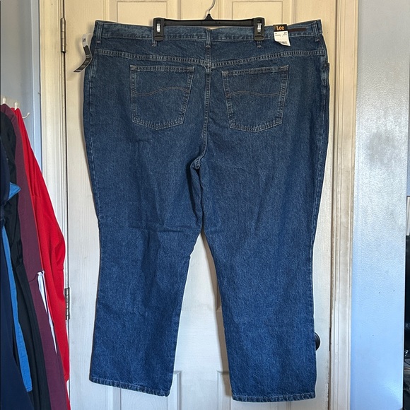 NWT Lee relaxed fit straight leg jean size 28W petite - Picture 2 of 5